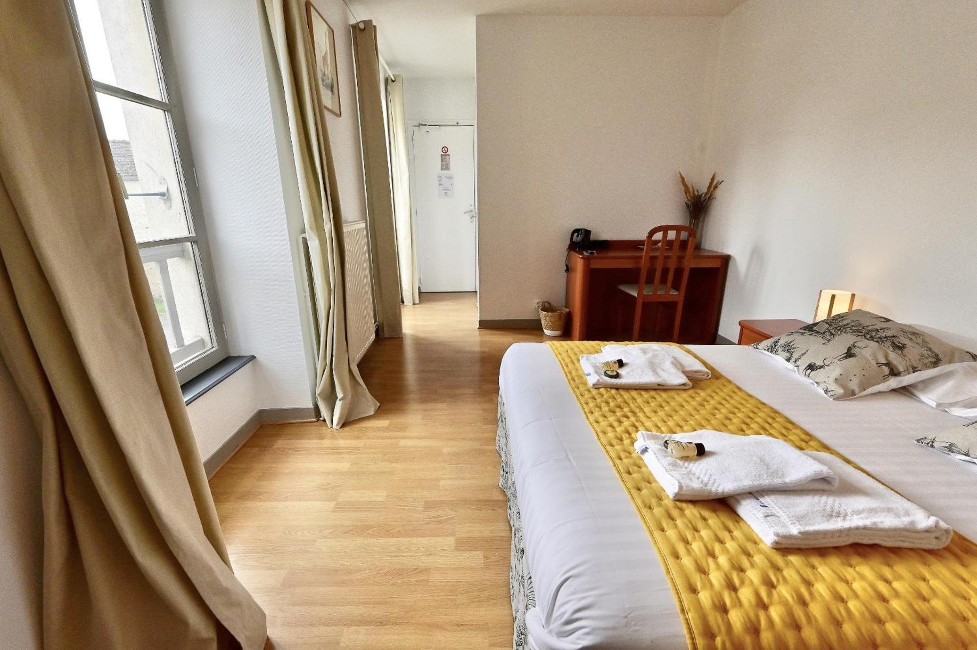 Hotel La Cuisine Des Lulus Montainville  Eksteriør bilde