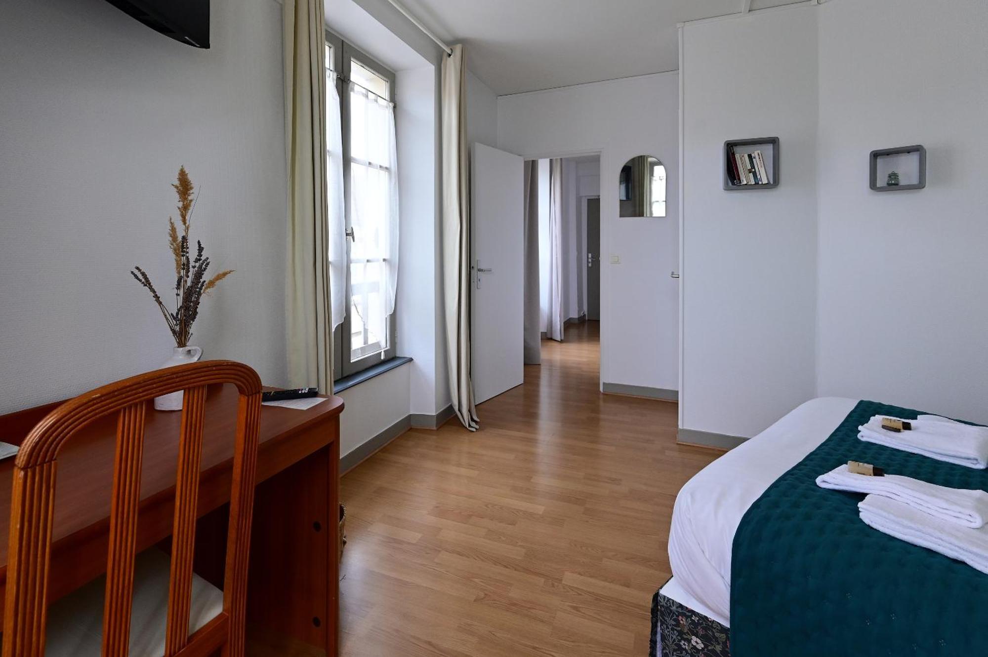 Hotel La Cuisine Des Lulus Montainville  Rom bilde