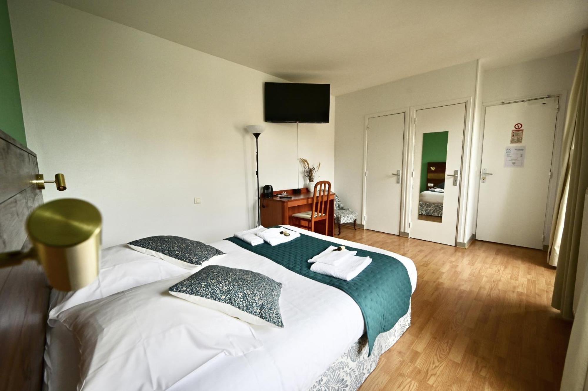 Hotel La Cuisine Des Lulus Montainville  Rom bilde